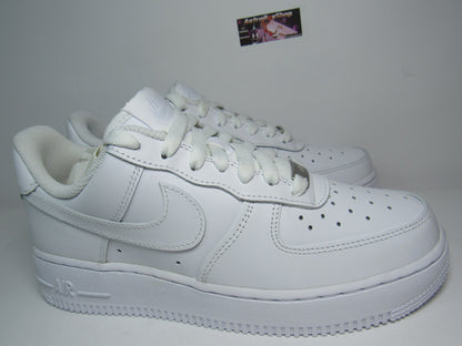 NIKE AIR FORCE ONE LOW WHITE WOMENS EN CAJA