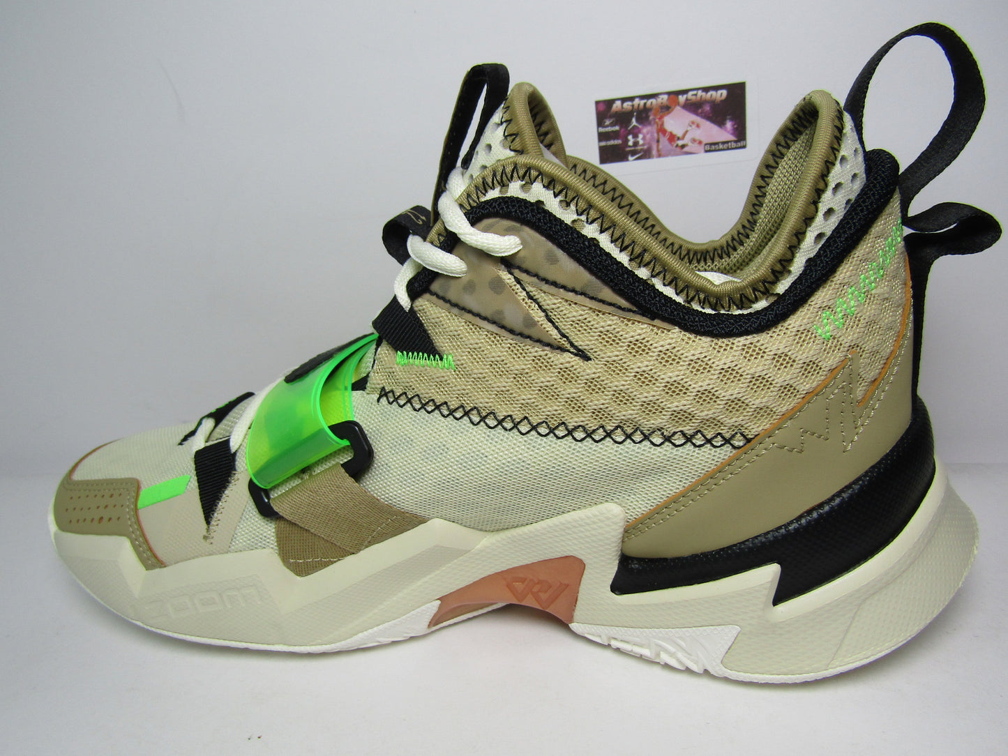 JORDAN WESTBROOK WHY NOT ZER0.3 KB3 PARACHUTE BEIGE EN CAJA