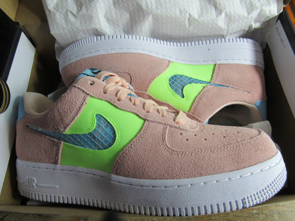NIKE AIR FORCE ONE LOW CORAL SUEDE WOMENS EN CAJA