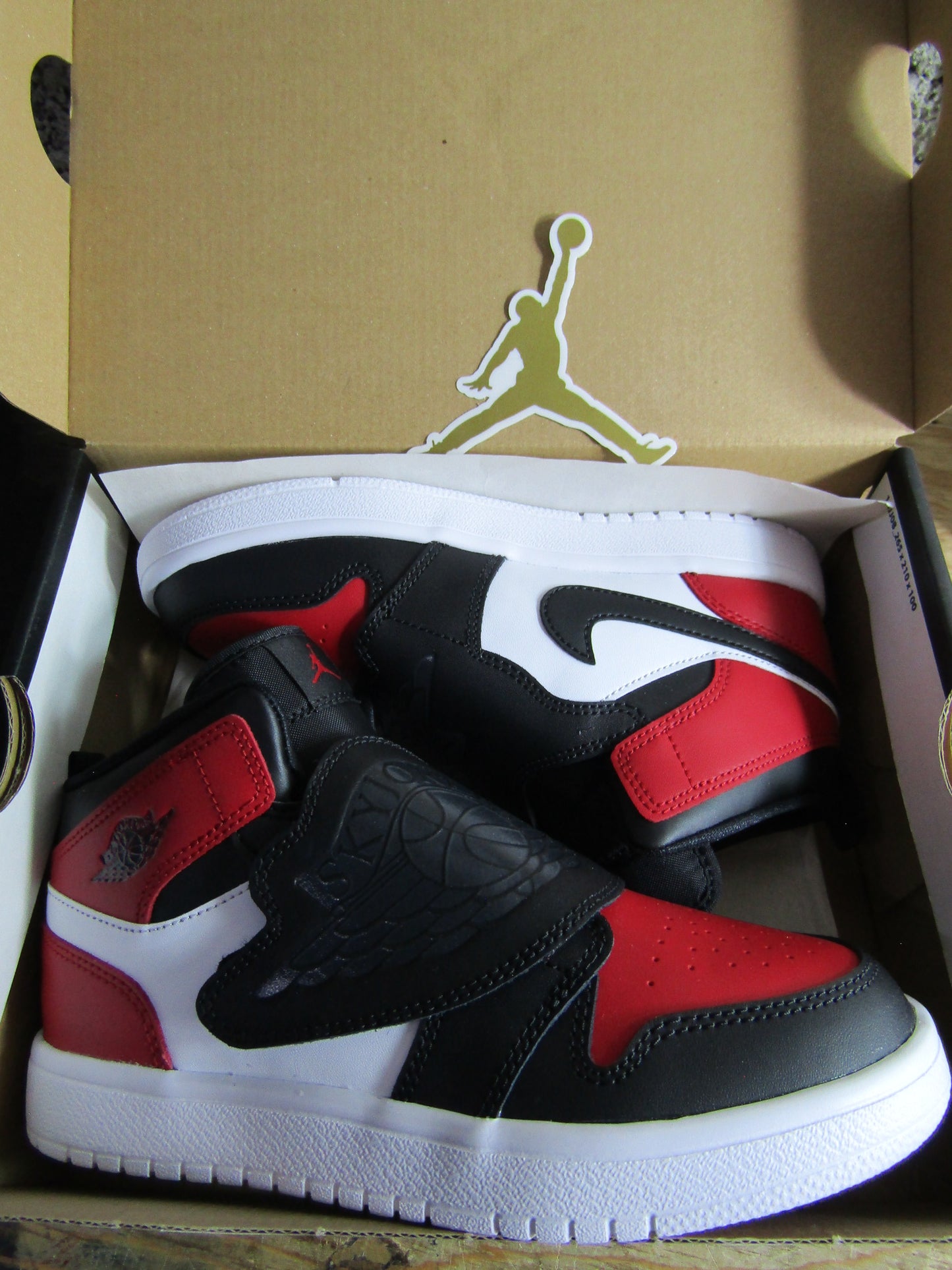 JORDAN 1 SKY BRED TOE 22 CM EN CAJA