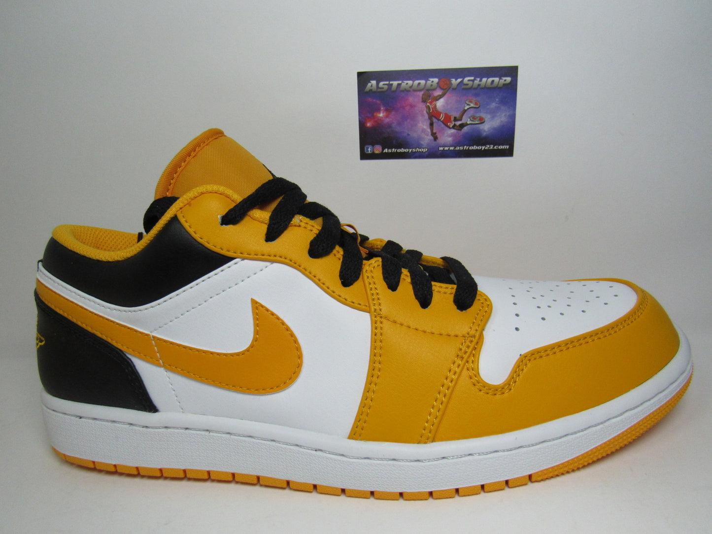 JORDAN 1 LOW TAXI EN CAJA