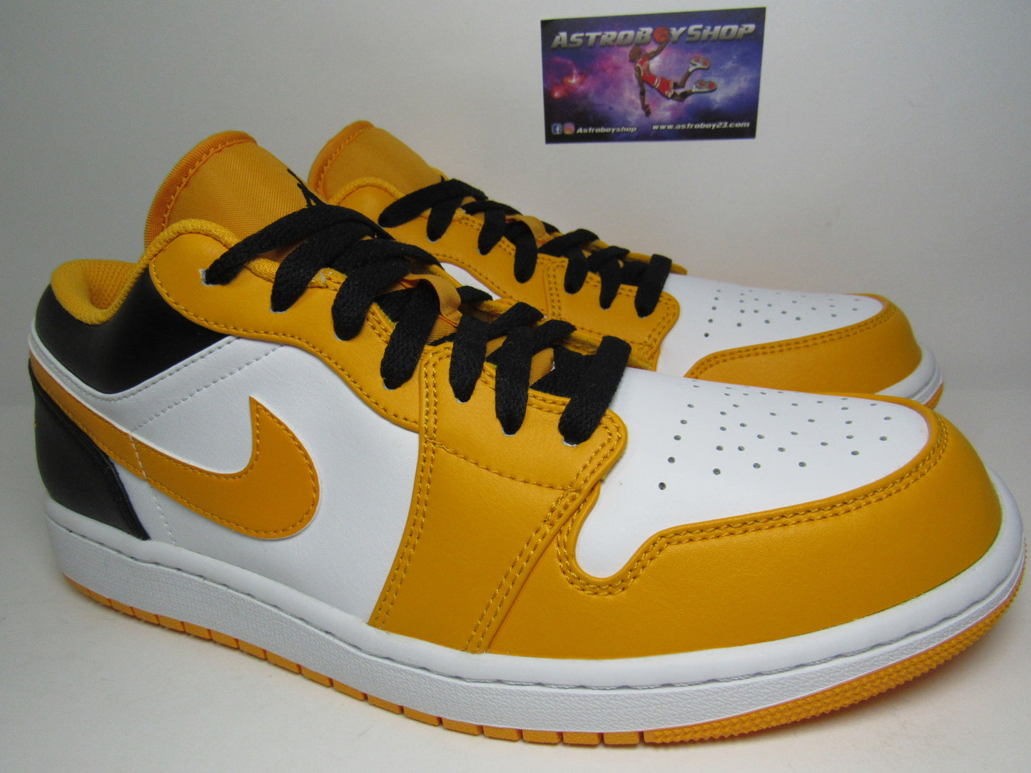 JORDAN 1 LOW TAXI EN CAJA