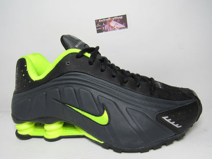NIKE SHOX R4 BLACK VOLT EDITION