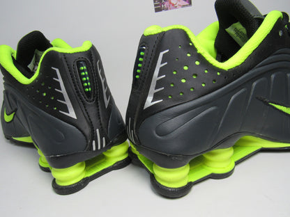 NIKE SHOX R4 BLACK VOLT EDITION