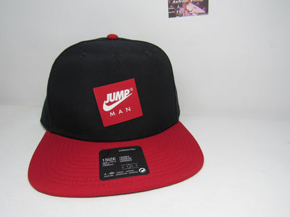 GORRA PLANA JORDAN JUMPMAN QUAD BOX BRED DELGADA