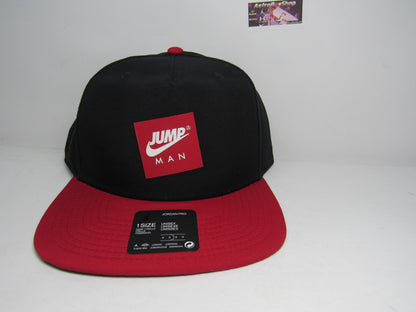 GORRA PLANA JORDAN JUMPMAN QUAD BOX BRED DELGADA