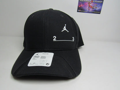 GORRA CURVA JORDAN ENGINEERED 23 BLACK C99