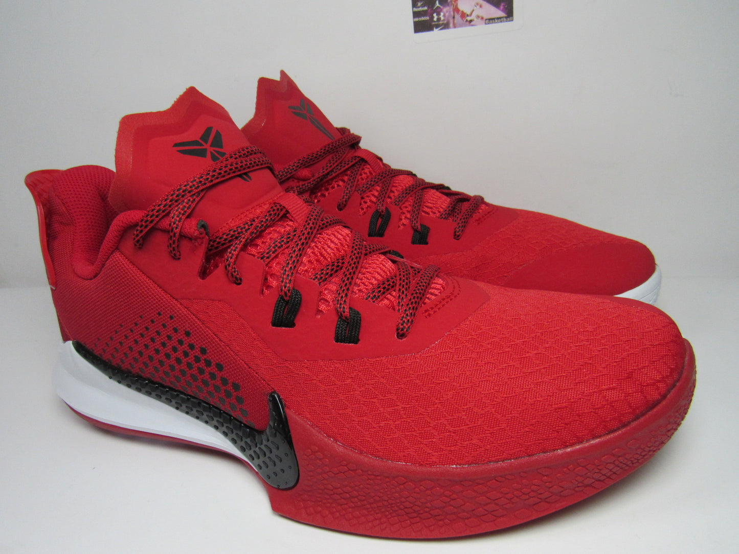 KOBE MAMBA FURY UNIVERSITY RED EN CAJA AD