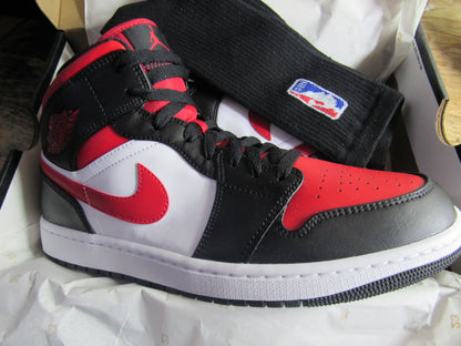 JORDAN 1 MID BRED TOE EN CAJA