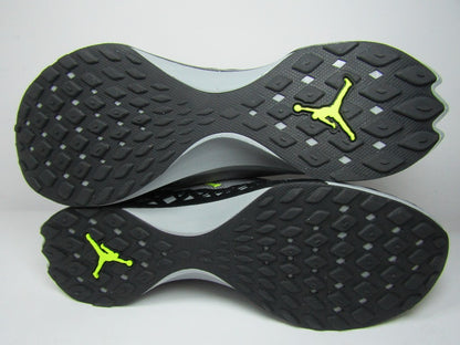 JORDAN TRUNNER LT GREY VOLT EN CAJA
