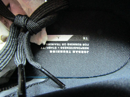 JORDAN TRUNNER LT GREY VOLT EN CAJA