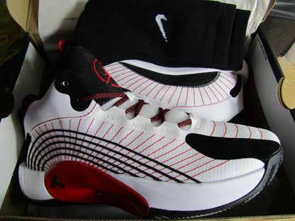 JORDAN JUMPMAN WHITE GYM RED EN CAJA