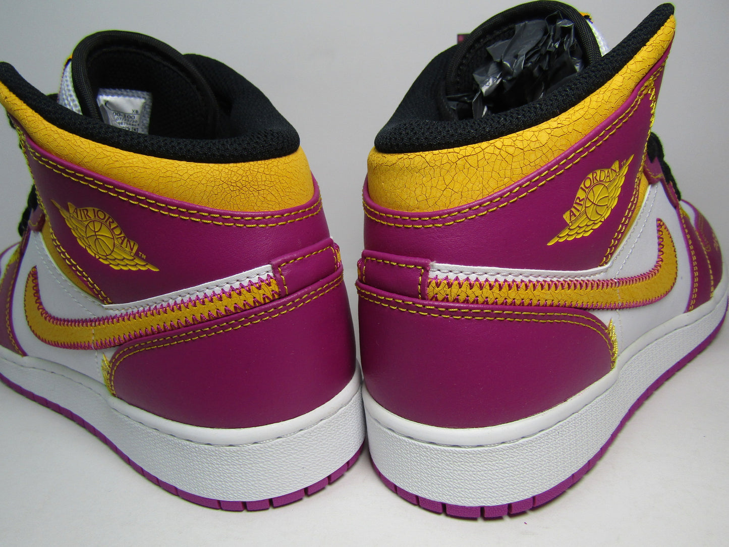 JORDAN 1 MID DIA DE MUERTOS KIDS EN CAJA