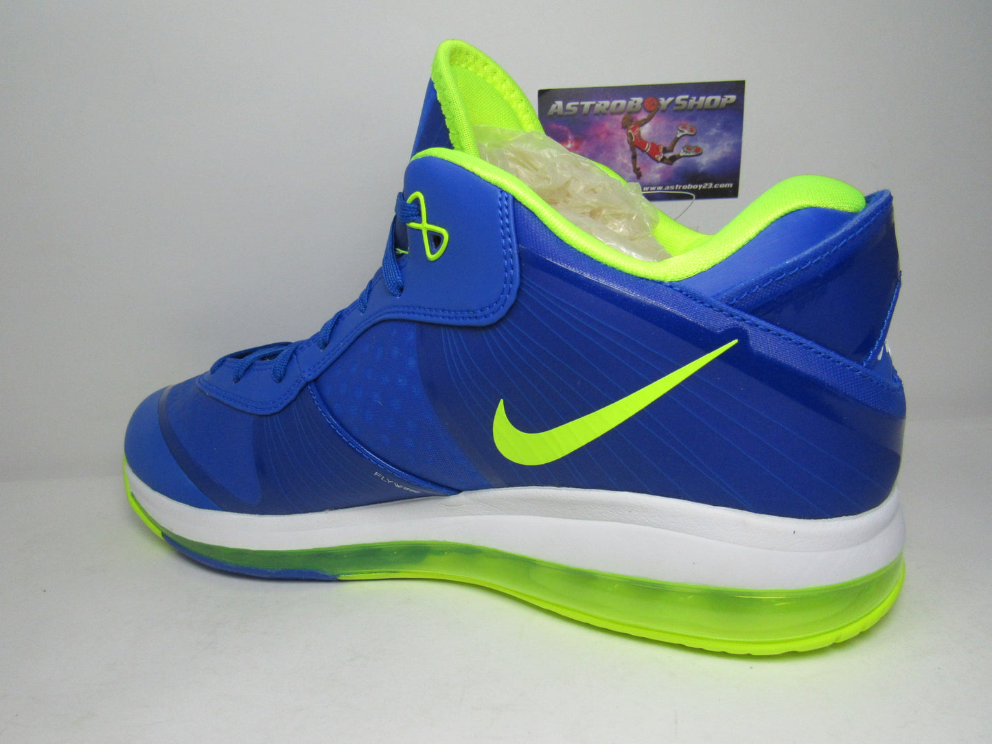 LEBRON 8 V2 "SPRITE" EDITION EN CAJA CON EXTRA LACES