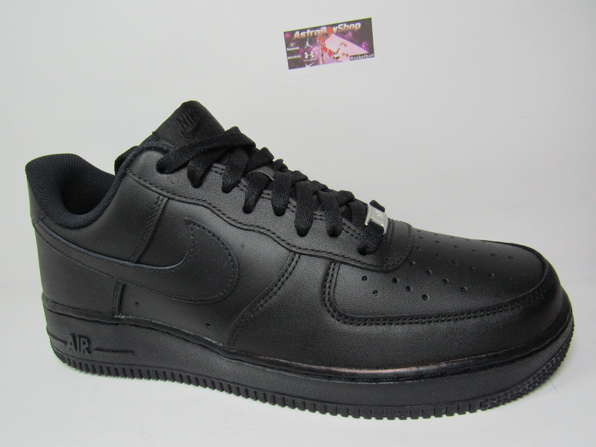 AIR FORCE ONE LOW 07 TRIPLE BLACK EN CAJA