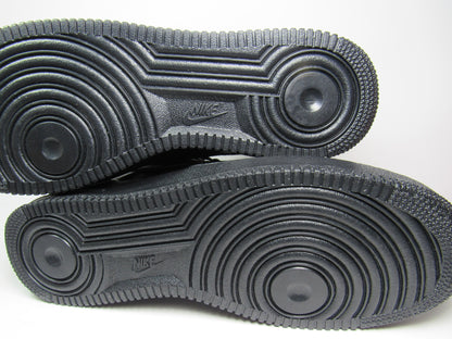 AIR FORCE ONE LOW 07 TRIPLE BLACK EN CAJA