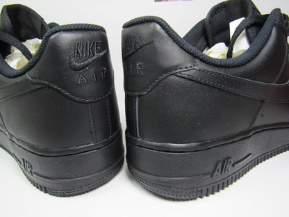 AIR FORCE ONE LOW 07 TRIPLE BLACK EN CAJA