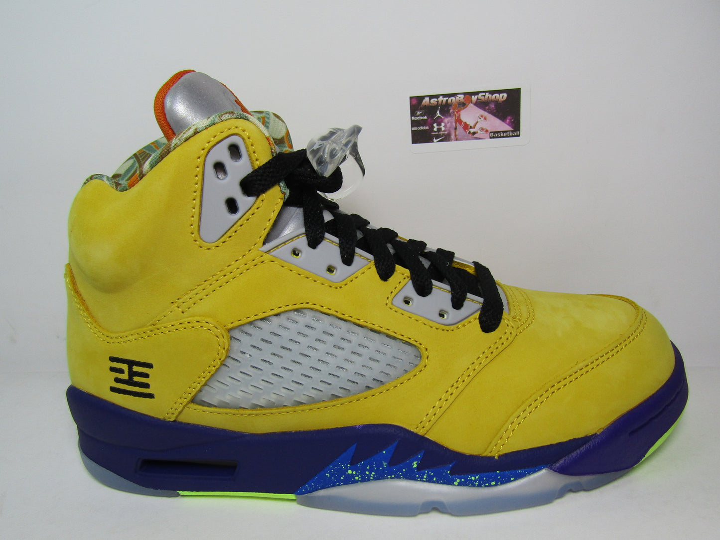 JORDAN 5 WHAT THE EDITION EN CAJA