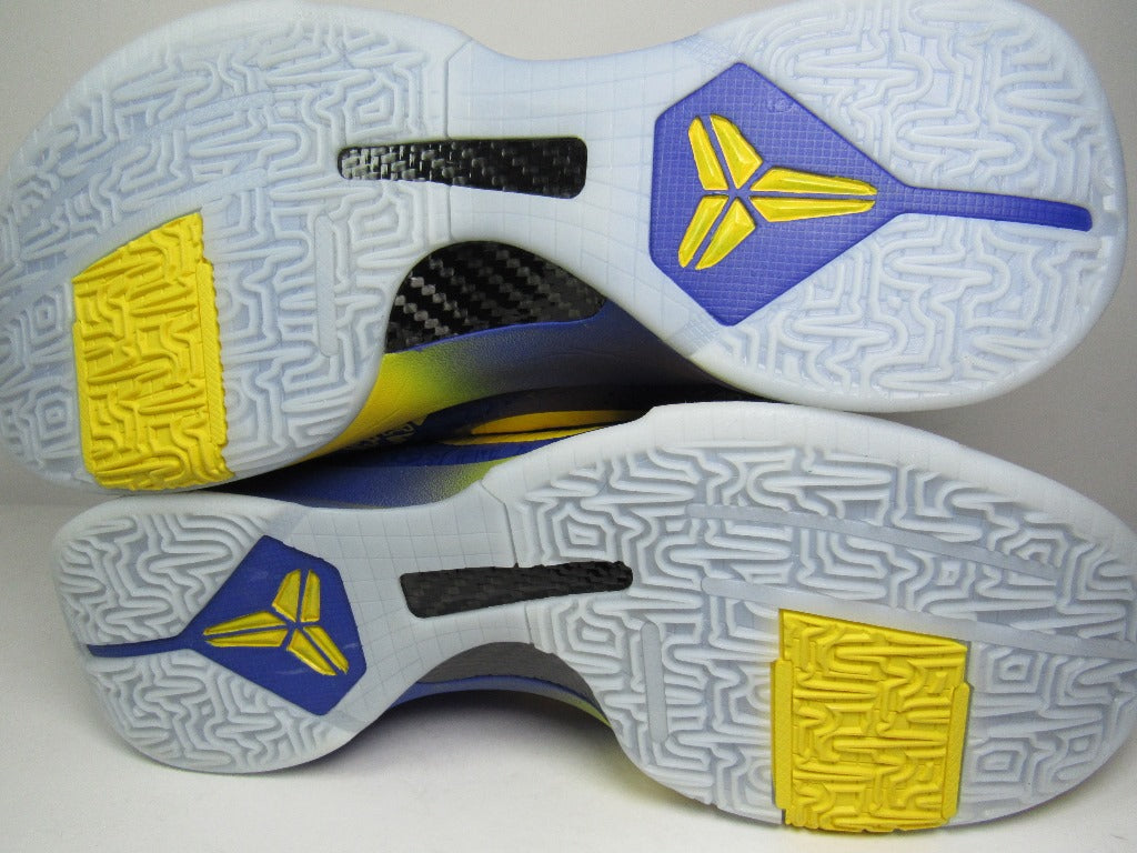 KOBE V PROTRO FIVE RINGS EDITION EN CAJA