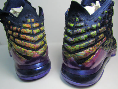 LEBRON XVII MONSTAR SPACE JAM 2 EN CAJA