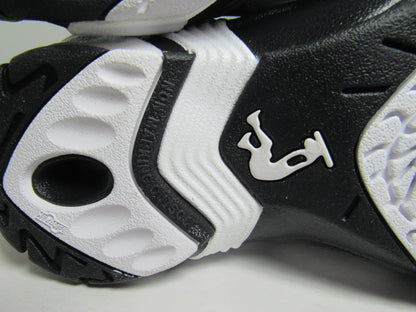 RBK SHAQNOSIS REVERSE OG EN CAJA