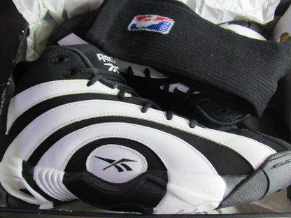 RBK SHAQNOSIS REVERSE OG EN CAJA