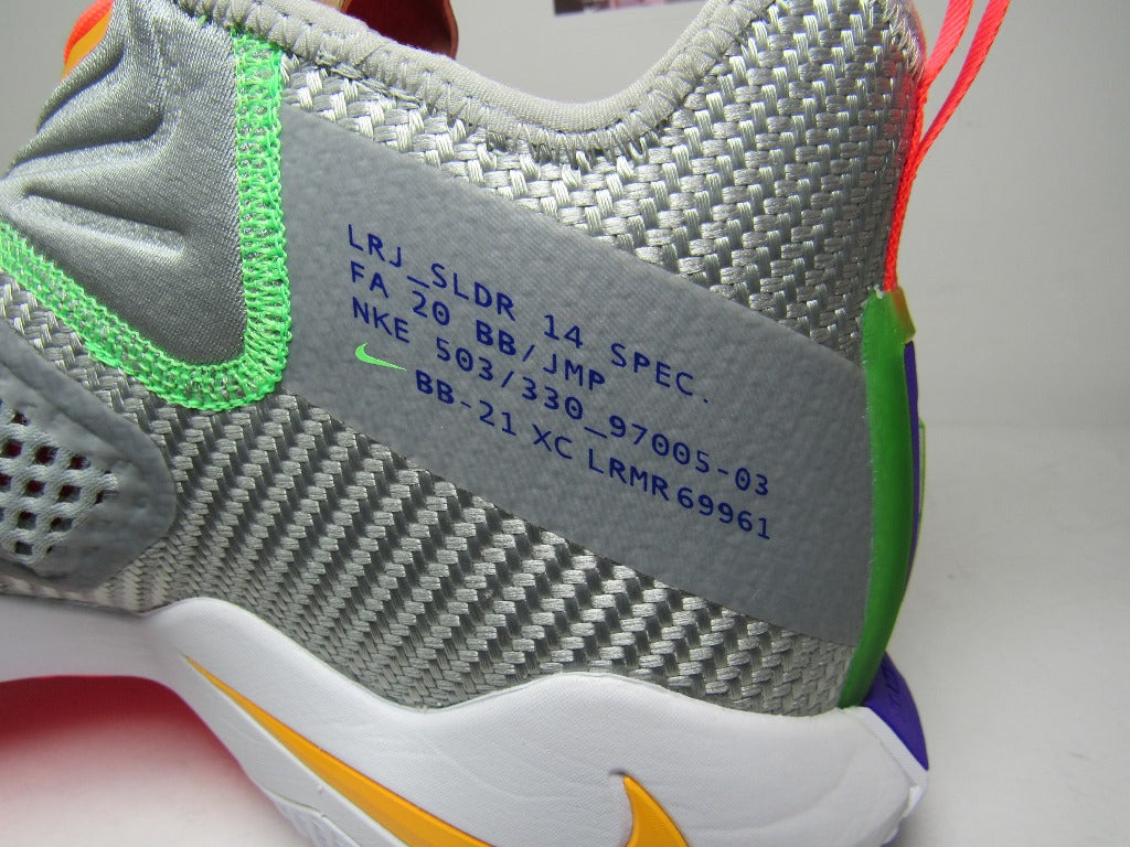 LEBRON SOLDIER 14 HARE EN CAJA