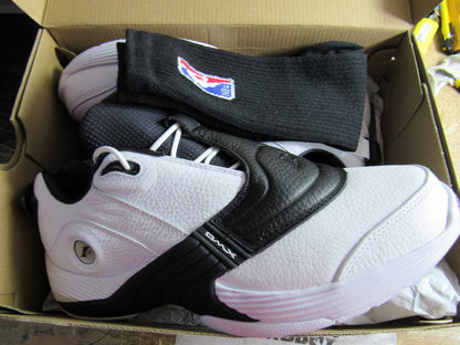 ALLEN IVERSON ANSWER V BLACK AND WHITE EN CAJA