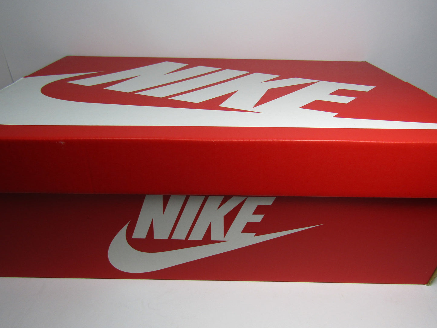 BOTAS NIKE MANOA LEATHER MARRON EN CAJA