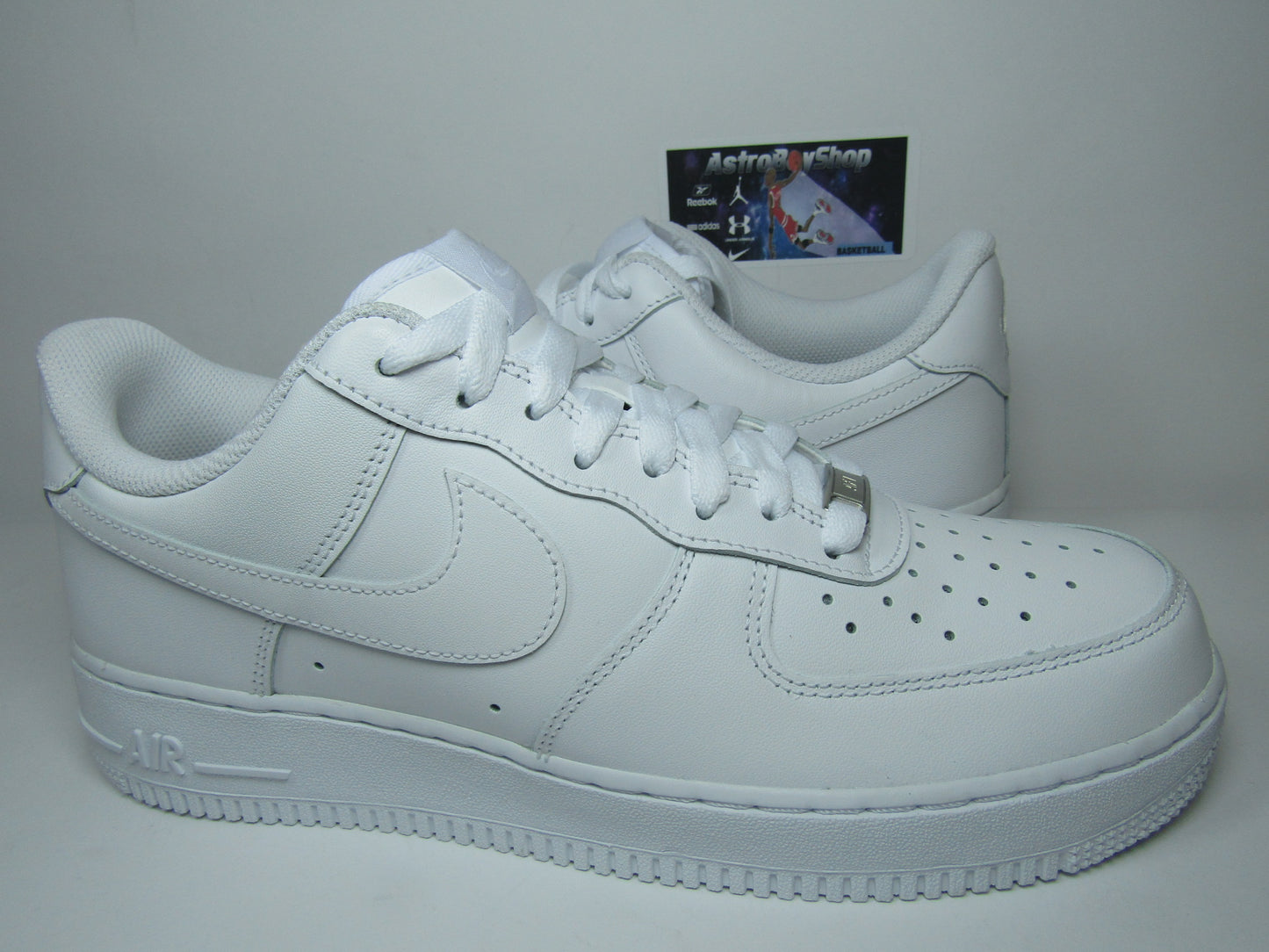 AIR FORCER ONE LOW 07 WHITE EDITION EN CAJA