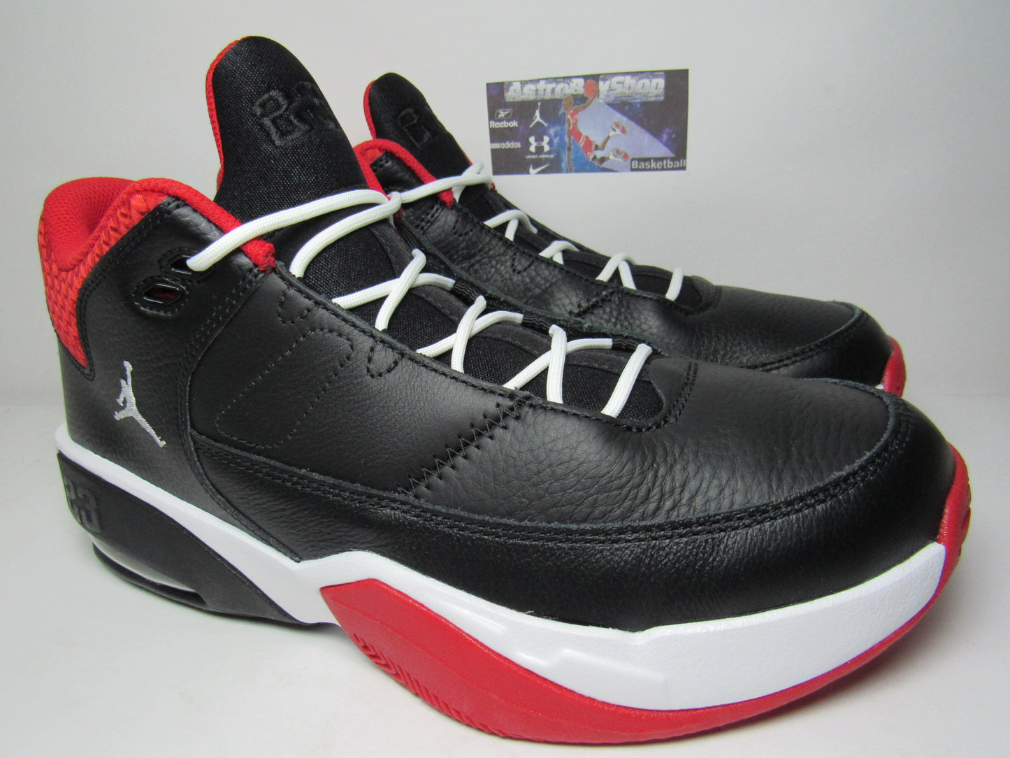 JORDAN MAX AURA 3 BRED EN CAJA