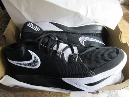 KYRIE IVING FLYTRAP 6 BLACK EN CAJA