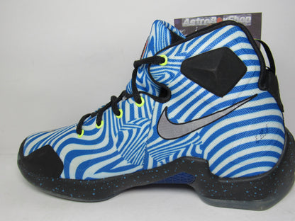 LEBRON 13 HYPNOTIC KIDS EN CAJA