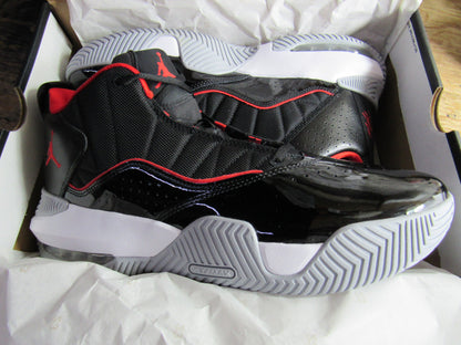 JORDAN STAY LOYAL PATENT BRED EN CAJA