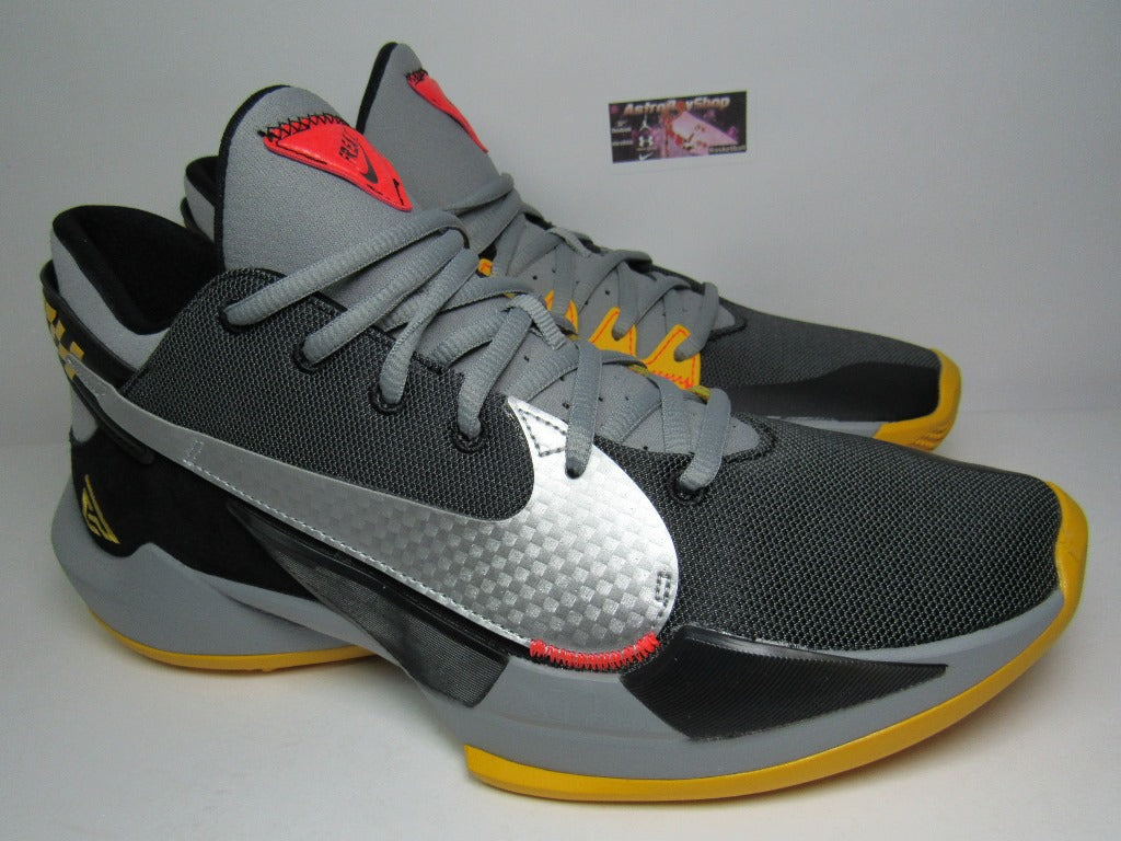 NIKE FREAK 2 GIANNIS "TAXI" EN CAJA