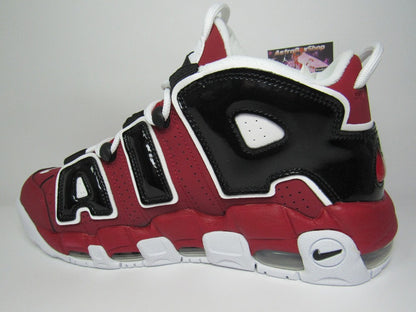 PIPPEN AIR MORE UPTEMPO BULLS EDITION EN CAJA