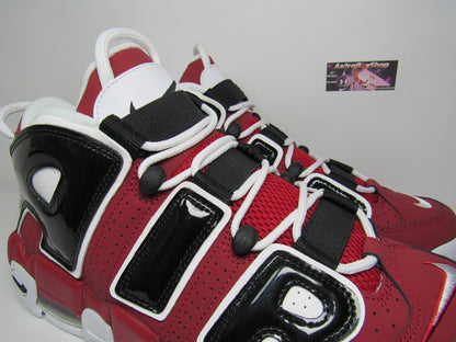 PIPPEN AIR MORE UPTEMPO BULLS EDITION EN CAJA