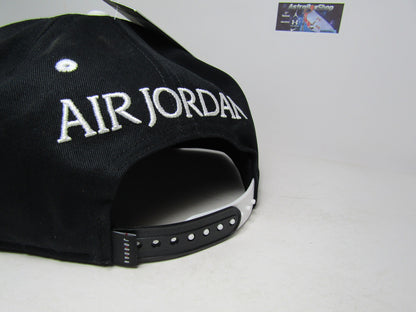 GORRA PLANA JORDAN JUMPMAN CLASSICS OREO UNITALLA