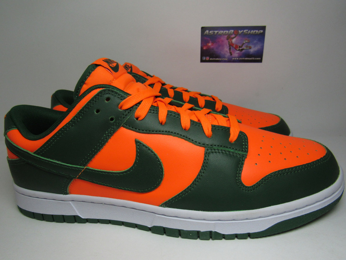 NIKE DUNK LOW "MIAMI HURRICANS" EN CAJA