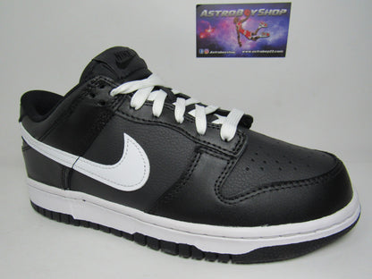 NIKE DUNK LOW KIDS BLACK AND WHITE EN CAJA