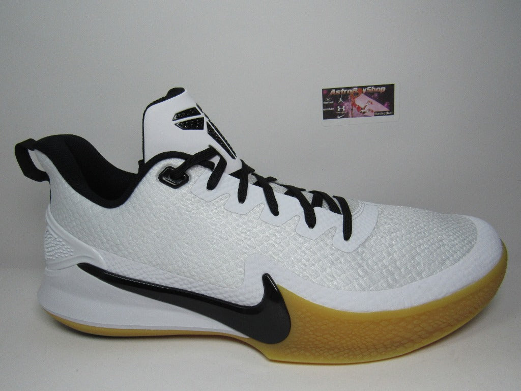 KOBE MAMBA FOCUS WHITE GUM EN CAJA