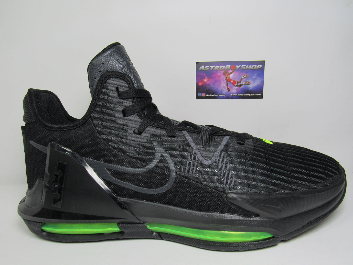 LEBRON WITNESS 6 BLACK GREEN EN CAJA