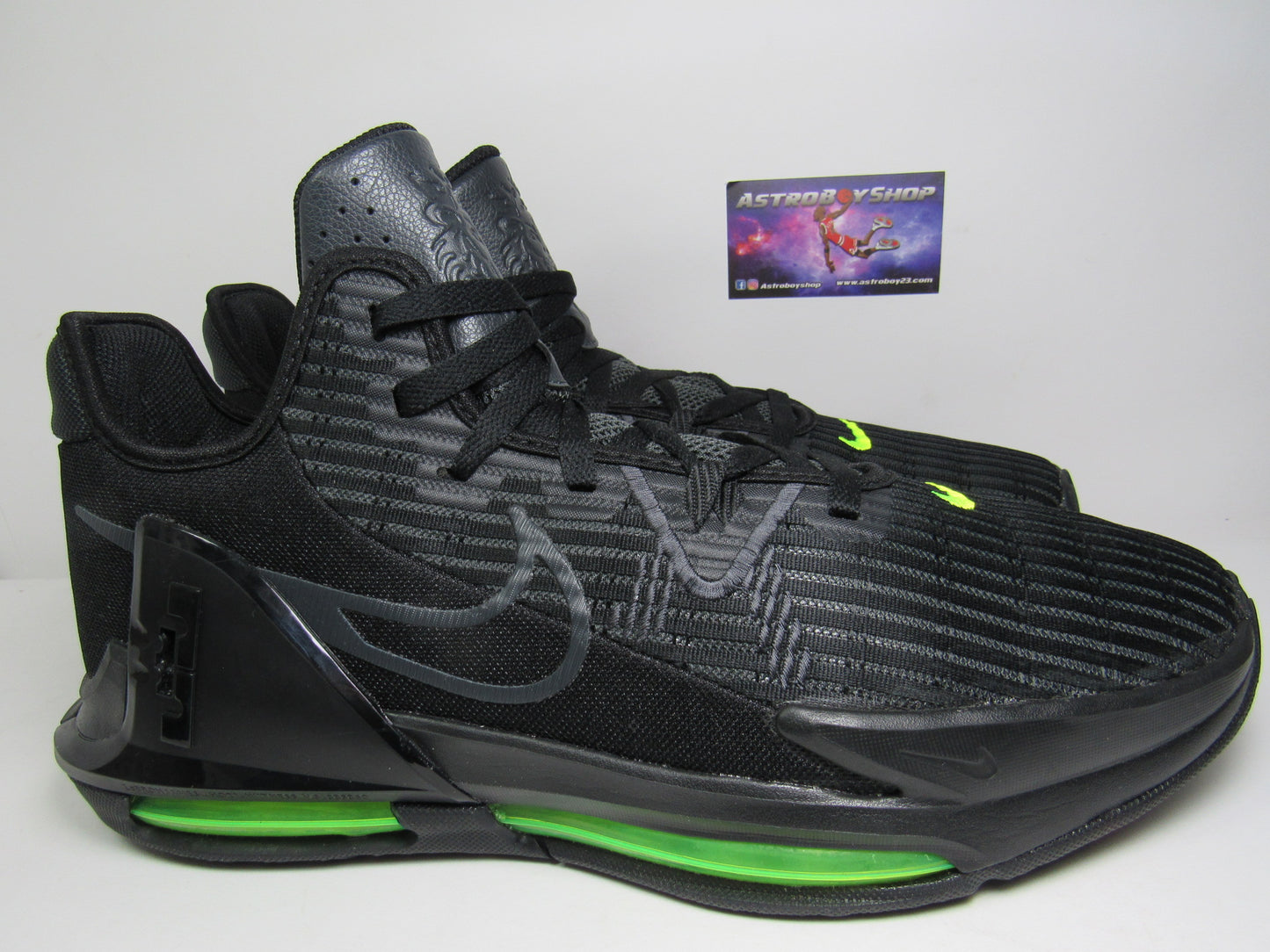 LEBRON WITNESS 6 BLACK GREEN EN CAJA