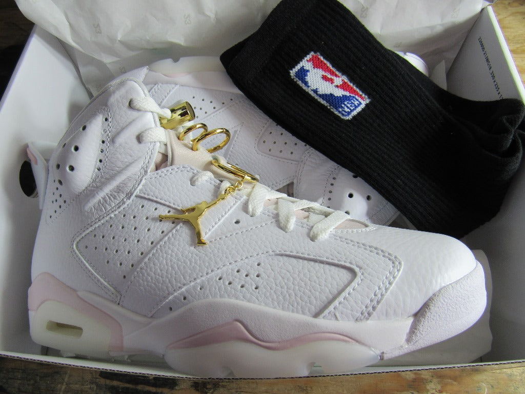 Gold and white jordan 6 hotsell