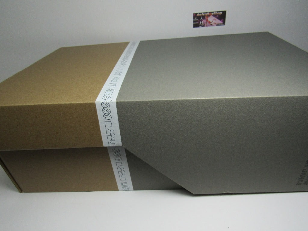 LEBRON 18 LOW COYOTE VS ROADRUNNER EN CAJA