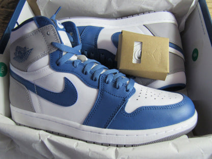 JORDAN 1 HIGH TRUE BLUE EN CAJA