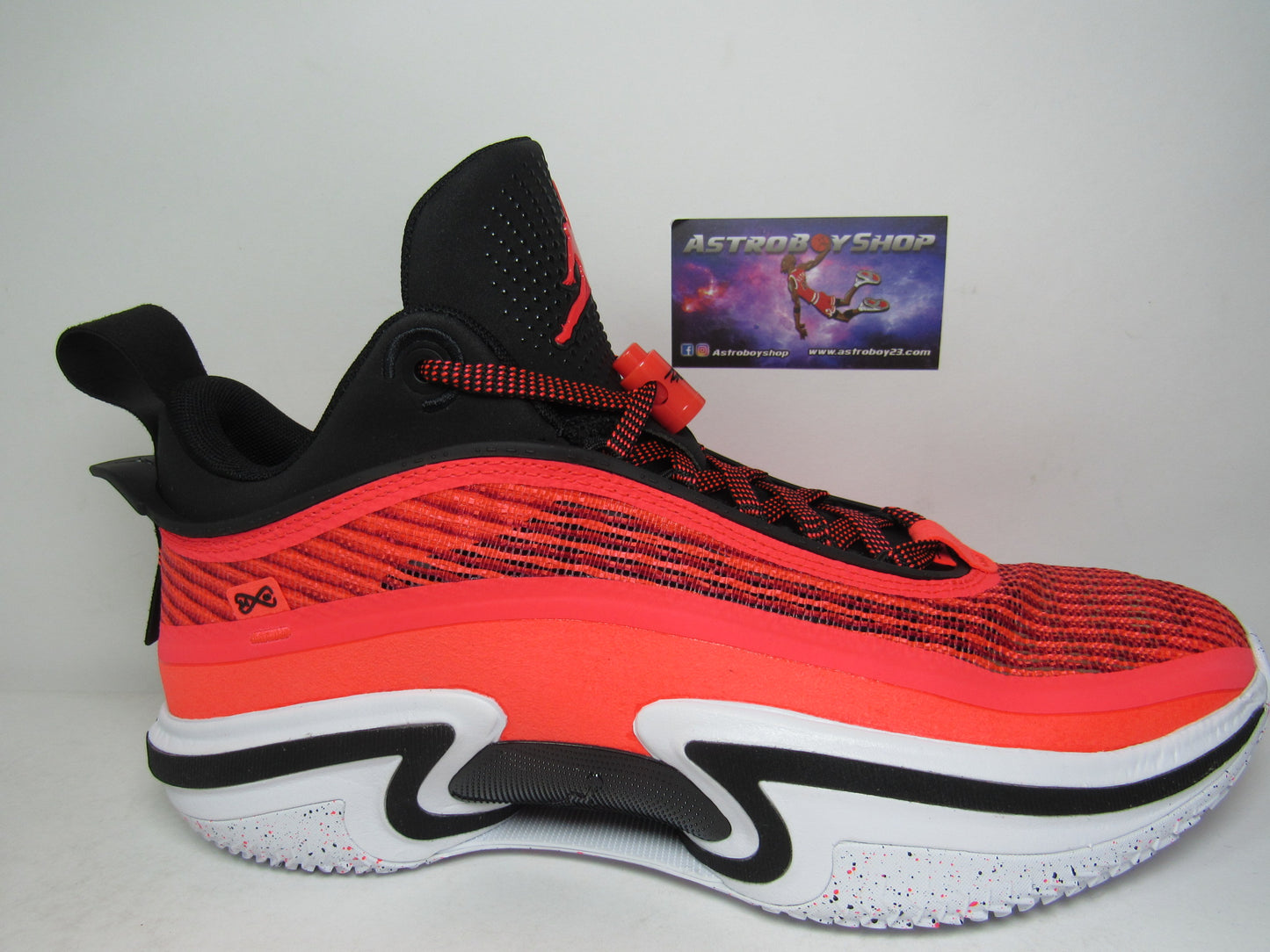 JORDAN 36 LOW INFRARED EN CAJA