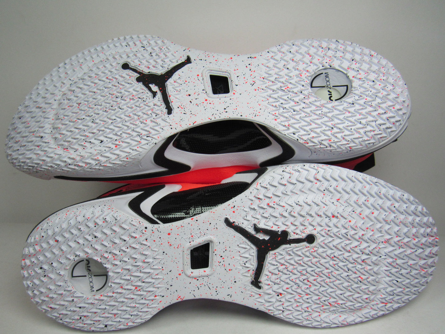 JORDAN 36 LOW INFRARED EN CAJA