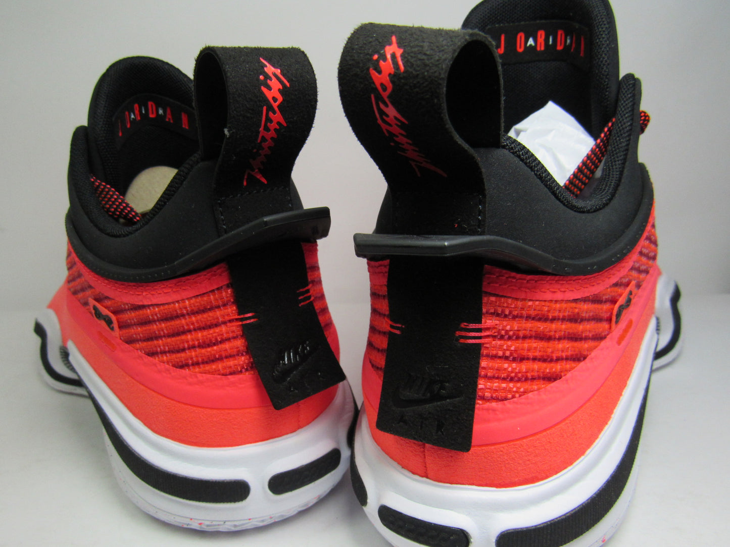 JORDAN 36 LOW INFRARED EN CAJA