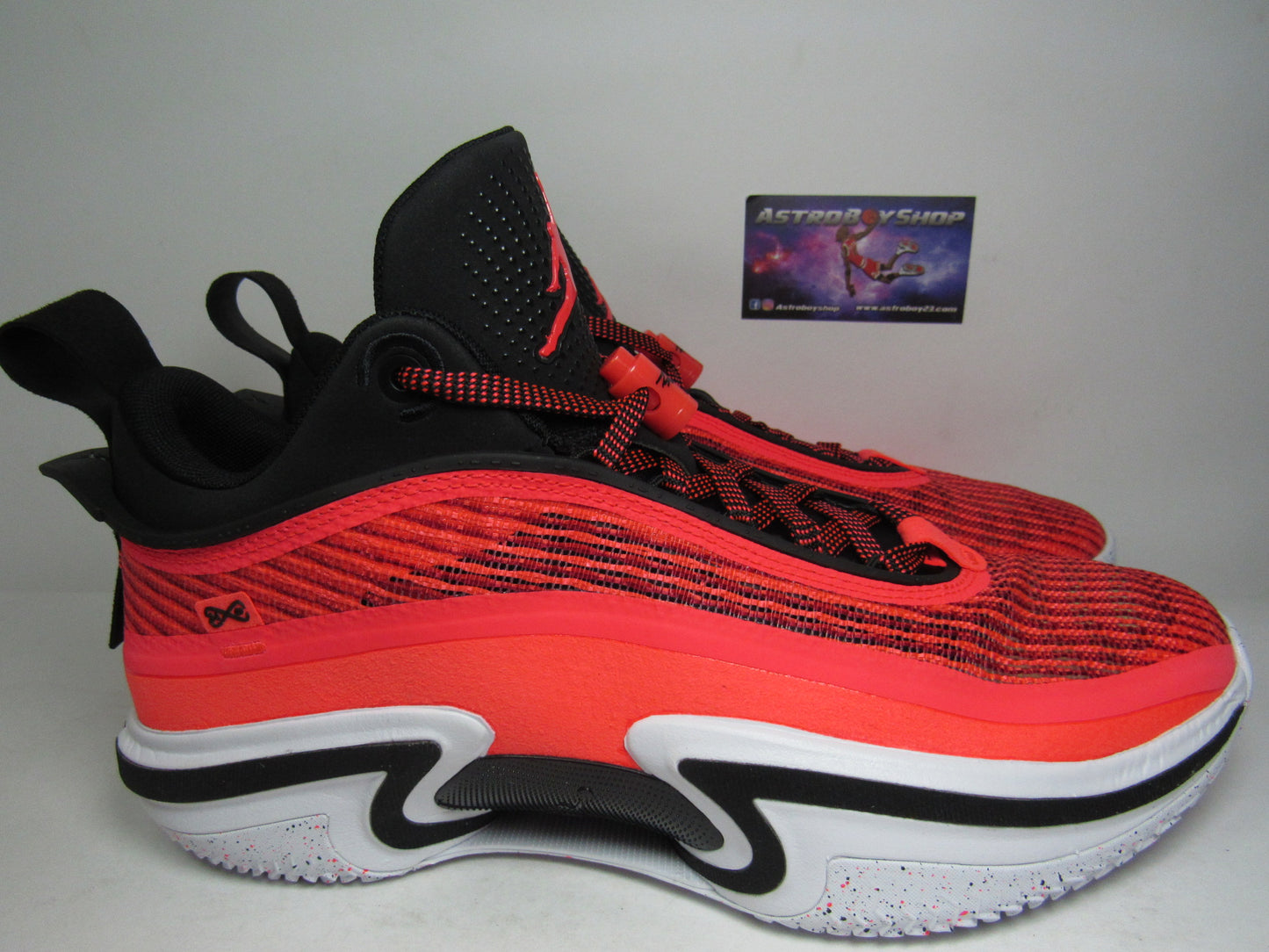 JORDAN 36 LOW INFRARED EN CAJA